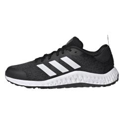 adidas 经典简约运动休闲鞋