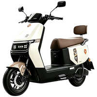 雅迪 G26 II-M魔方二代 72V21AH前碟刹 奶油白 电动轻便摩托车