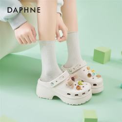 达芙妮 云朵洞洞鞋女