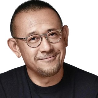 LINDBERG 林德伯格 strip titanium系列 9704 中性纯钛眼镜框架 K250/U9(亮灰玳瑁色/黑色) 镜框尺寸48 腿长145