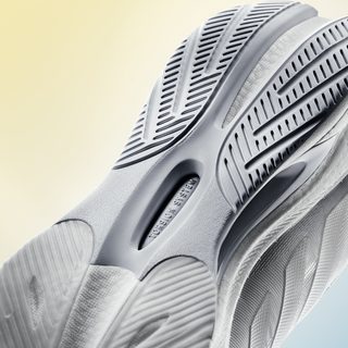 adidas/阿迪达斯 VELOSTAR透湿排汗缓震回弹跑鞋