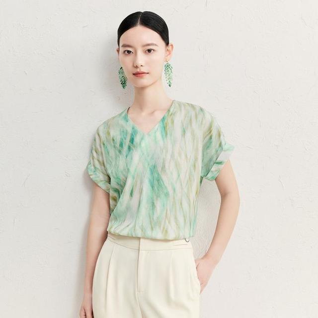 菲妮迪 夏季休闲V领短袖印花百搭显瘦透气亲肤女式衬衫