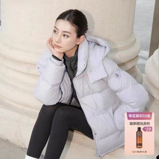 波司登 白月光 短款羽绒服可拆卸帽后收腰弹力保暖显瘦女外套
