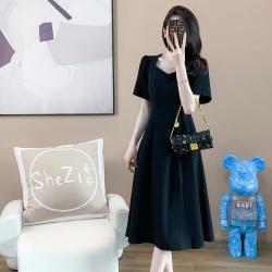 奢姿 夏装大码女装优雅气质小黑裙胖妹妹时尚方领连衣裙