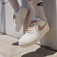NIKE AIR FORCE 1 '07 LV8 ESS 男款运动休闲鞋 IR7011-121