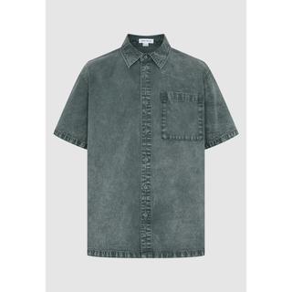 URBAN REVIVO UUY850015 口袋短袖休闲衬衫