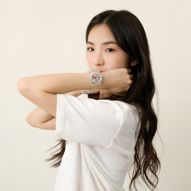 swatch 瑞士手表男女表透明简约学生腕表出游穿搭毕业礼物