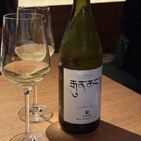 ZAXEE 高原秘境，神山圣湖：ZAXEE 扎西酒庄 源自香格里拉的独特风土 扎西霞多丽珍藏干白葡萄酒 750ml（2024）