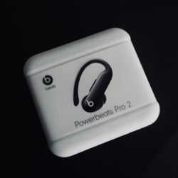 Beats PowerBeats Pro 2挂耳入耳式真无线高性能蓝牙耳机