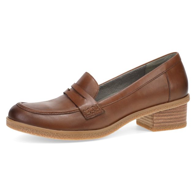 dansko Danica 女士高跟乐福鞋 - 防水皮革搭配橡胶外底和皮革叠层鞋跟,在任何天气下都能持久风格, 棕褐色
