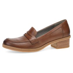 dansko Danica 女士高跟乐福鞋 - 防水皮革搭配橡胶外底和皮革叠层鞋跟,在任何天气下都能持久风格, 棕褐色