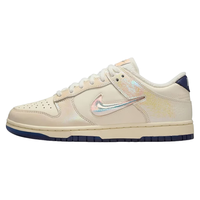 NIKE DUNK 女款休闲鞋 HJ5777-100