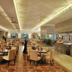 深圳中海凯骊酒店1晚+双人小火锅