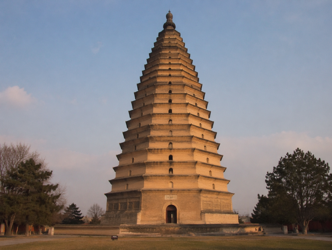 第14篇:嵩岳寺塔,它有4个世界标签,是中国古塔进化史上的一个"孤点",全世界最孤独的十二边形