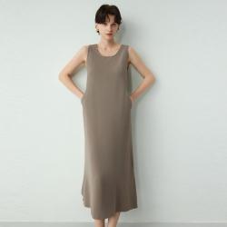 三彩 春醋酸U型领开叉背心连衣裙女高级感设计感洋气