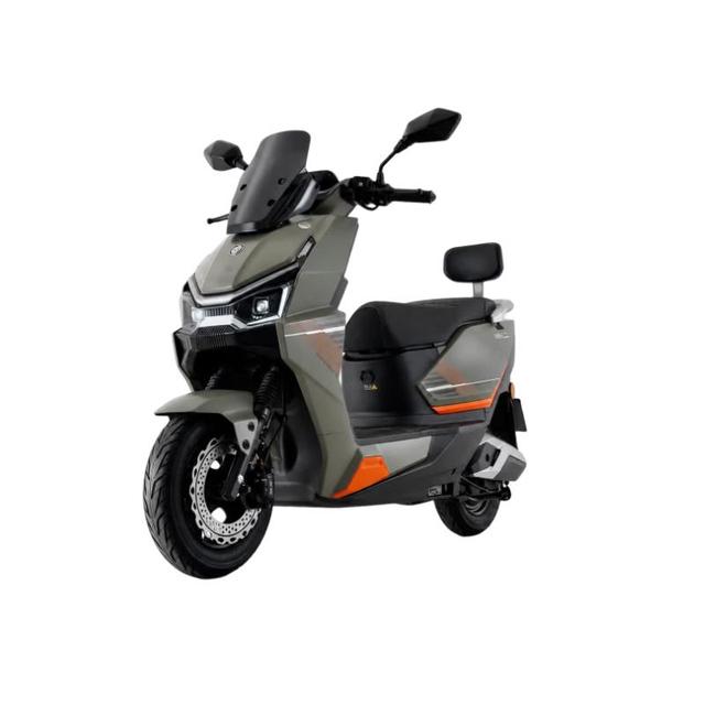 五星钻豹 石墨烯电池 电动摩托车