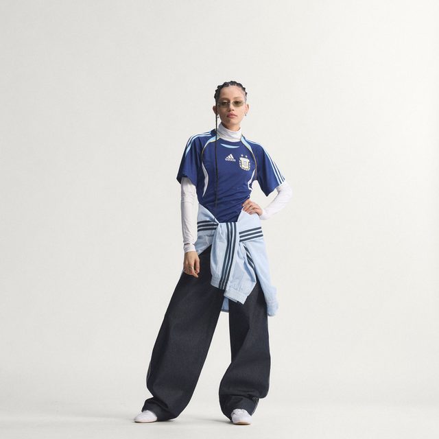 看球季、88VIP：adidas 阿根廷队 女款修身短袖 KE2289