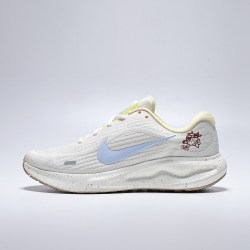 NIKE JOURNEY RUN 女子低帮运动休闲跑步鞋