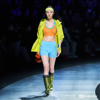 NVG·YOUNG [时装周同款]夏季户外轻薄连帽透气防泼水登山防晒衣
