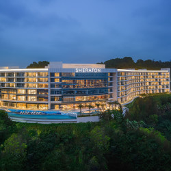 北海喜来登度假酒店2晚+儿童早餐+1次家庭亲子旅拍体验+儿童亲子活动+2大1小自助晚餐/中餐晚餐套餐
