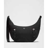 移动端：lululemon Small Slouchy 单肩包牛角 3L