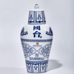 国台 青花瓷 53度酱香型白酒 500mL礼盒装