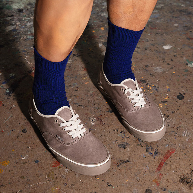 VANS Authentic 通用款帆布鞋