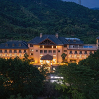 移动端：广州从化森悦谷温泉度假酒店1晚+2大1小水上乐园+2大1小不限次尊享世界珍稀温泉+2大1小造浪池体验+精致下午茶（...