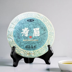 香彻 高山老树寿眉 传统日晒压制 300g 白茶饼