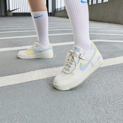 NIKE 女子休闲运动鞋 DZ1847-118