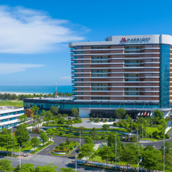 北海万豪度假酒店2晚+免費租借挖沙工具1份+精美旅拍1次+儿童乐园全日活动+2杯德国保拉纳精酿330ML
