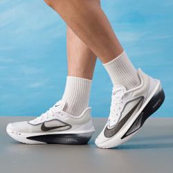 NIKE ZOOM FLY 6 男款跑步鞋 FN8454-100