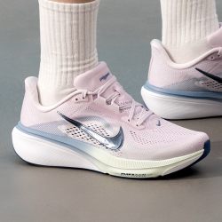NIKE PEGASUS 42系列 飞马子公路跑步鞋IB1881-500