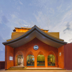 ZMAX满兮·江景度假酒店（景洪告庄西双景星光夜市店）3晚+机场/高铁站免費接机-提前24小时预约