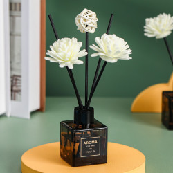灰方瓶香薰精油家用香氛