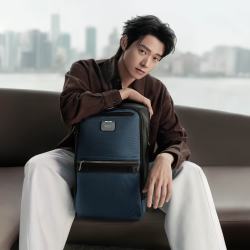 TUMI 【魏大勋同款】ALPHA BRAVO 男士尼龙商务双肩包 蓝色