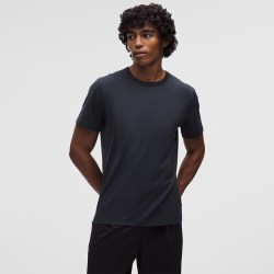 lululemon Fundamental™ 男士速干短袖T 恤 LM3CZPS