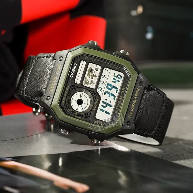 CASIO 小方块系列 防水电子表 AE-1200WHB-1B 户外运动 学生日常