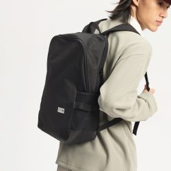 adidas 商务电脑双肩包
