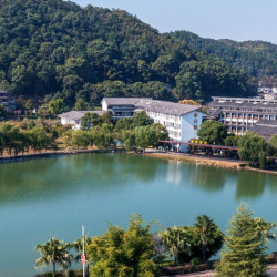 天沐酒店｜明月阁复式房型+多次进出天沐温泉票+早餐