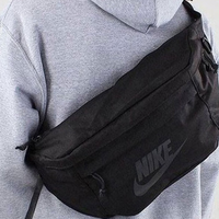 NIKE 斜挎包男包女包 2026新款运动包户外旅行包时尚腰包黑色单肩包