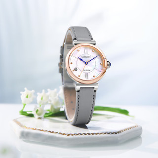 CITIZEN L花语风吟系列 光动能腕表 EM1074-15D 日常通勤 温柔穿搭