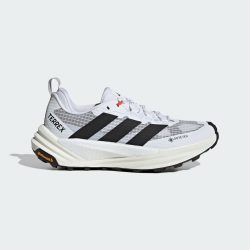 adidas 自由人 FREEHIKER 3 GORE-TEX 防水徒步鞋 KI8275