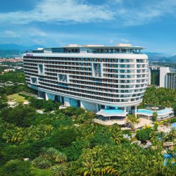 三亚海棠湾仁恒皇冠酒店2晚海景亲子套餐
