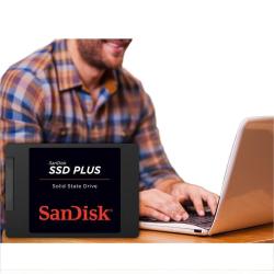 闪迪 PLUS 2.5英寸 SATA3接口 固态硬盘