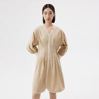 限尺码：播 V领撞色立体褶皱长袖连衣裙