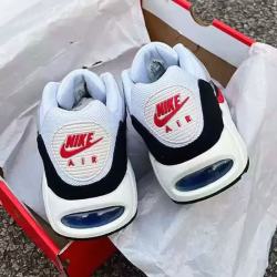 NIKE 511416-104 AIR MAX气垫 白灰红 42.5 男款跑鞋