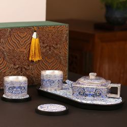 棠门 轻奢饕餮鎏银四方壶