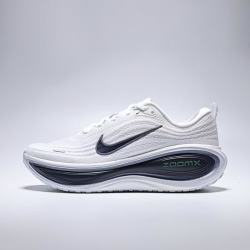 NIKE 耐克 VOMERO PLUS 通用款跑步鞋 HV8150-109