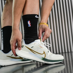 NIKE ZOOM 飞马40 男款跑步鞋 FV3631-081